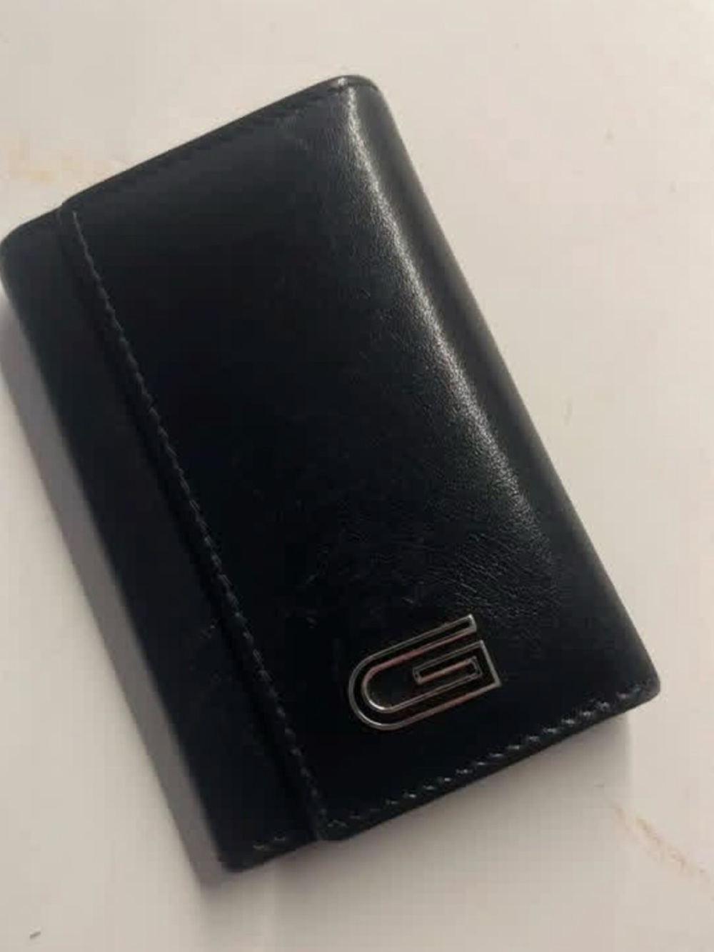 Gucci Black Leather Key & Card Holder with Silver Logo Accent